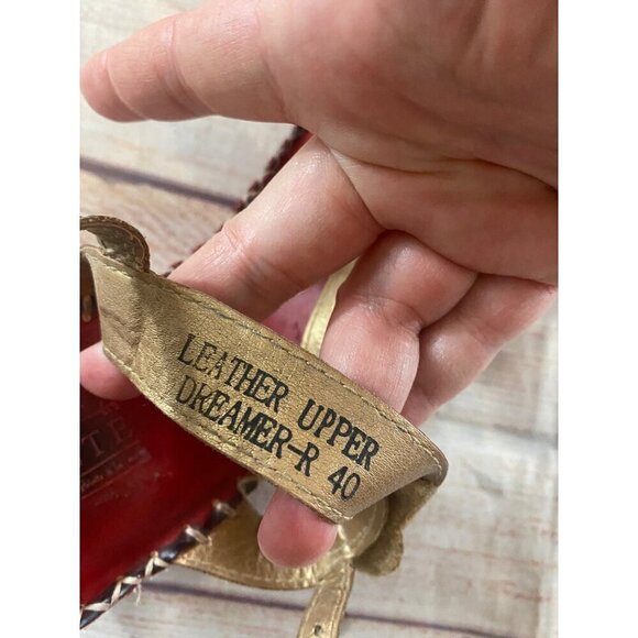 L'Artiste Women's Red Leather Wearable Art Sandals - 40 - Picture 7 of 14